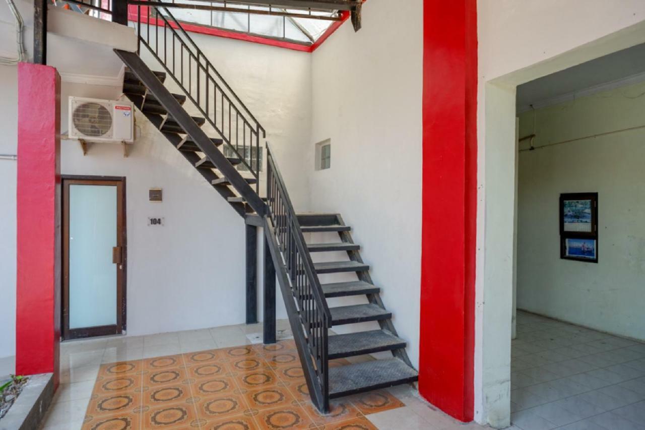 Reddoorz Syariah Near Alun Alun Tegal Hotel Eksteriør billede