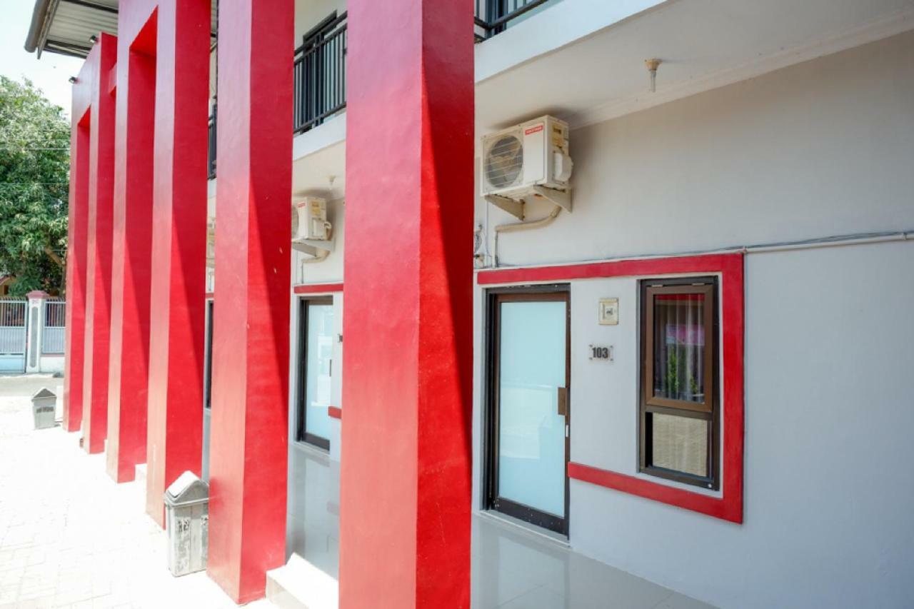Reddoorz Syariah Near Alun Alun Tegal Hotel Eksteriør billede