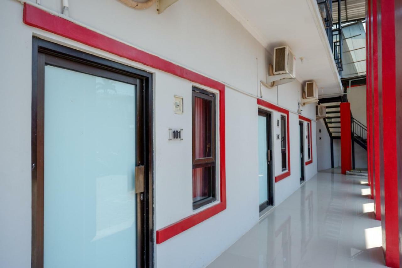 Reddoorz Syariah Near Alun Alun Tegal Hotel Eksteriør billede